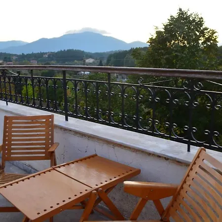 Villa With Garden And Bbq