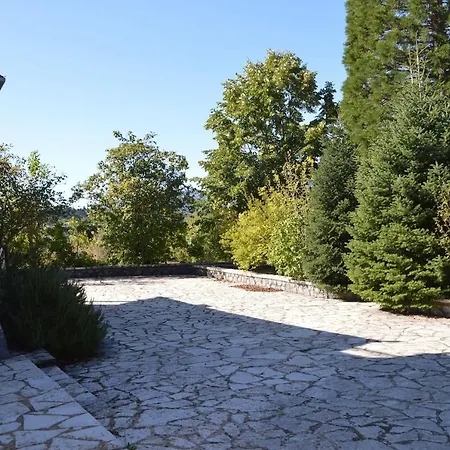 With Garden And Bbq Вилла *